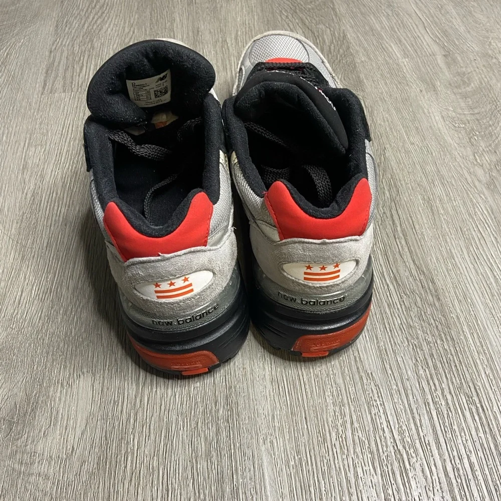 New Balance 992 x DTLR Discover & Celebrate DMV Mens Shoe Size 7 Gray Preowned - Picture 4 of 8